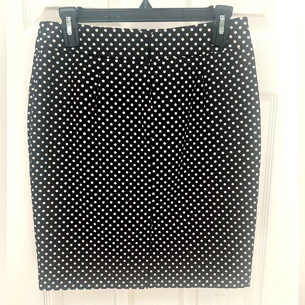 Ann Taylor black and white polka dot pencil skirt